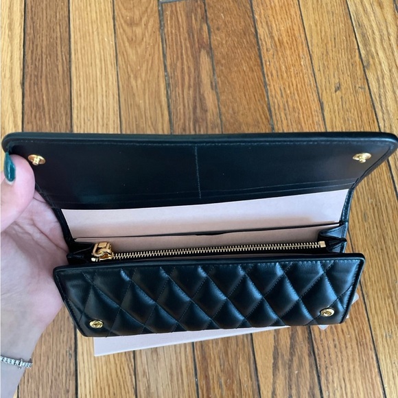 Miu miu women’s leather black wallet - Picture 3 of 5